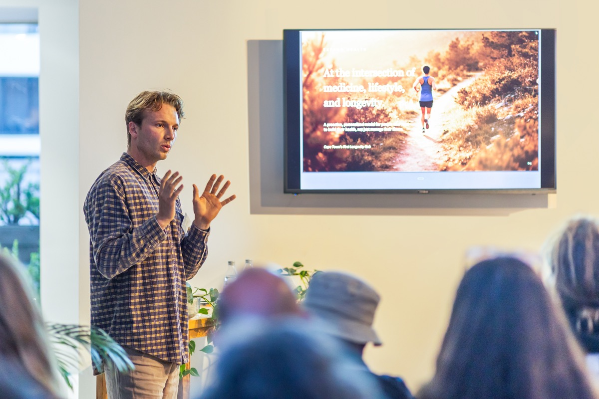HEALTHSPAN event — speaker in session